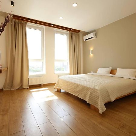 Nyvky Like Home - Nyvky Park - Apt 45 Kiev Luaran gambar