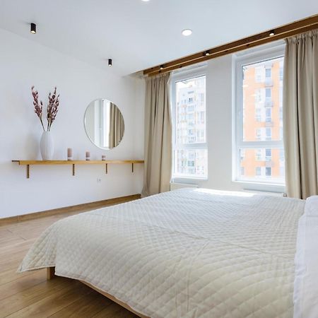 Nyvky Like Home - Nyvky Park - Apt 45 Kiev Luaran gambar