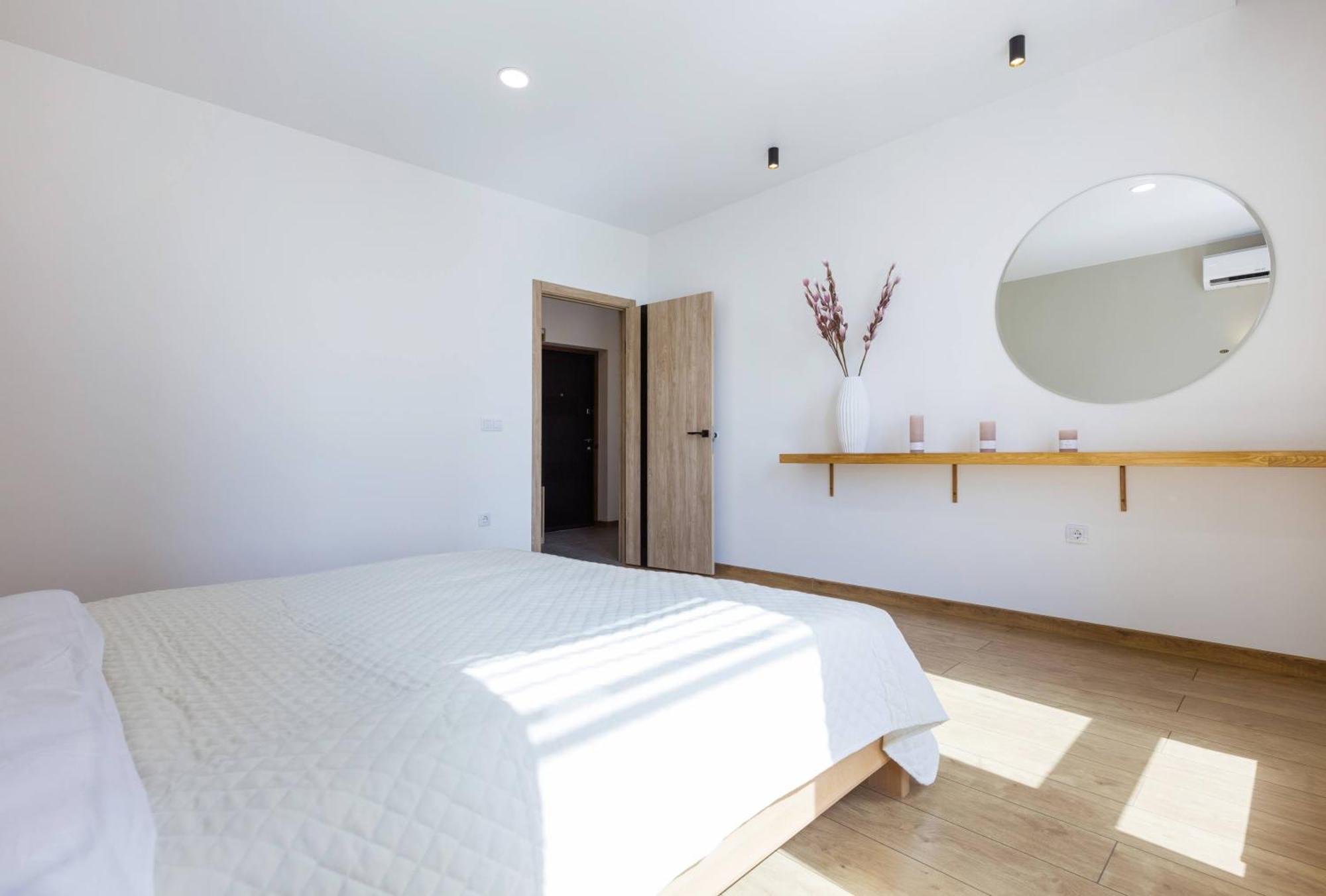 Nyvky Like Home - Nyvky Park - Apt 45 Kiev Luaran gambar